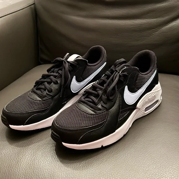 Nike Air Max - Picture 1 of 5